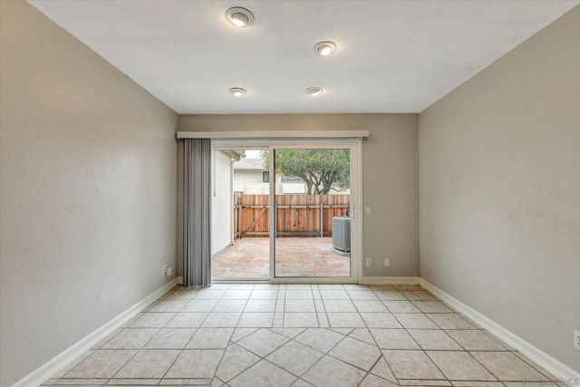 9719 Caminito Del Marfil, San Diego, CA 92124