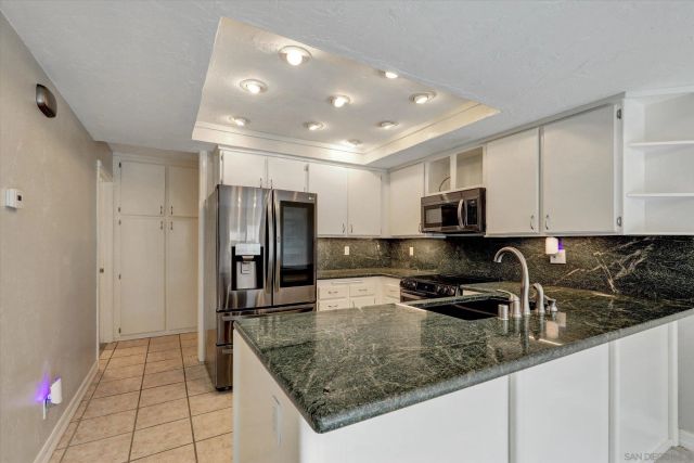 9719 Caminito Del Marfil, San Diego, CA 92124