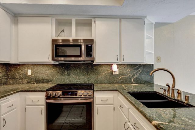 9719 Caminito Del Marfil, San Diego, CA 92124