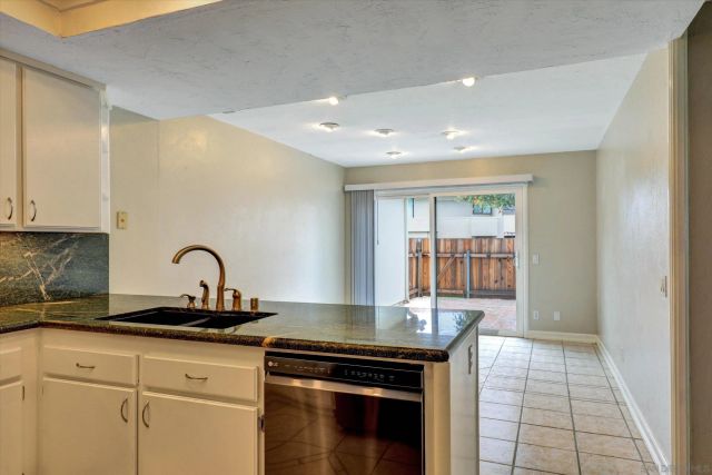 9719 Caminito Del Marfil, San Diego, CA 92124