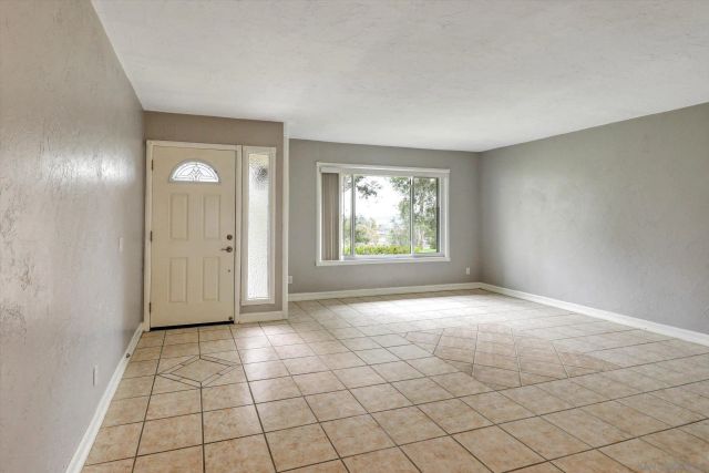 9719 Caminito Del Marfil, San Diego, CA 92124