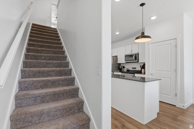 1097 E WATERWAY LN, Saratoga Springs, UT 84045