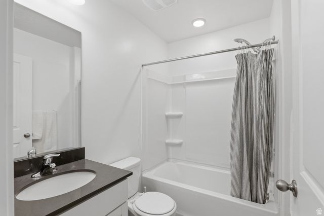 1097 E WATERWAY LN, Saratoga Springs, UT 84045