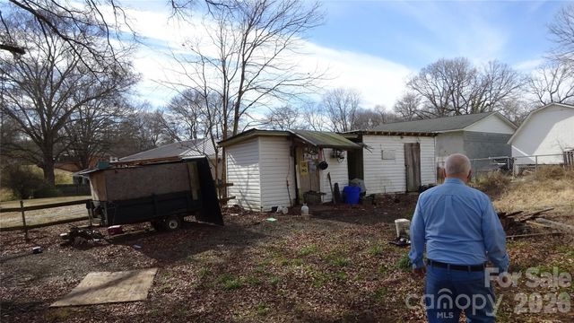 110 Crest Street, Belmont, NC 28012