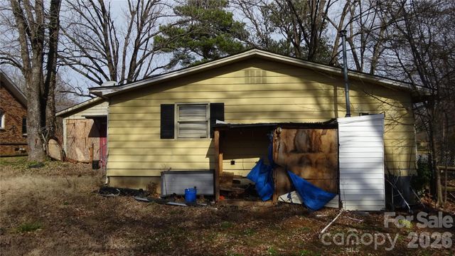110 Crest Street, Belmont, NC 28012