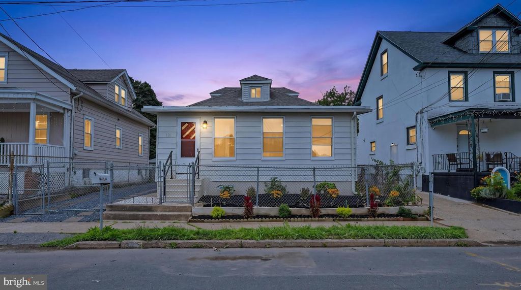 131 HAZEL AVE, Ewing, NJ 08638