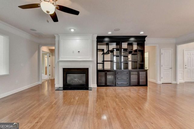 6452 Autumn Crest Lane, Hoschton, GA 30548