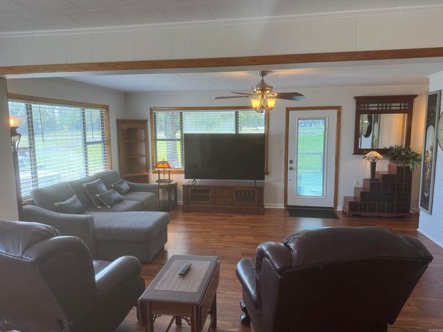 55 Shiloh Road, Greers Ferry, AR 72067