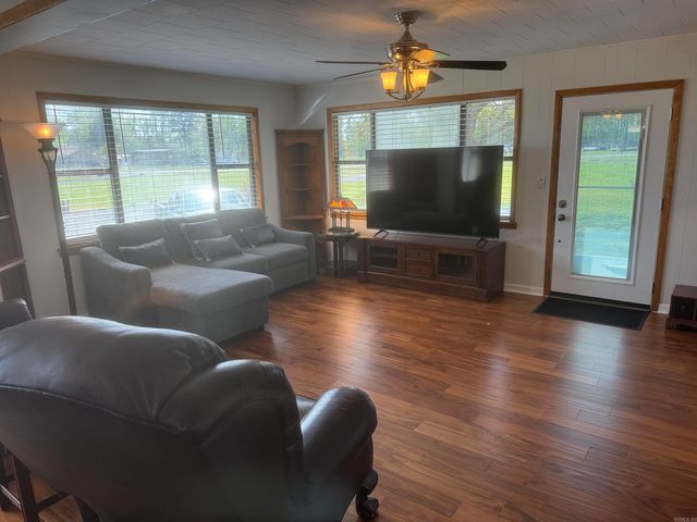 55 Shiloh Road, Greers Ferry, AR 72067