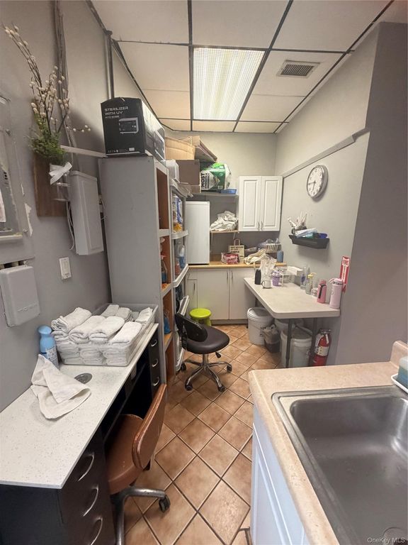 420 norh Newbridge Road, East Meadow, NY 11801 — photo 5