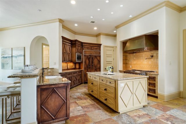 2201 La Rochelle, Flower Mound, TX 75022