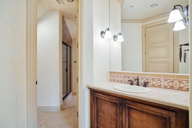 2201 La Rochelle, Flower Mound, TX 75022