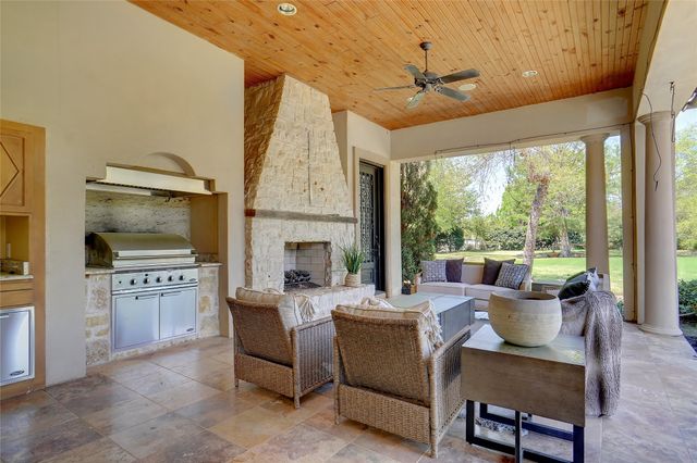 2201 La Rochelle, Flower Mound, TX 75022