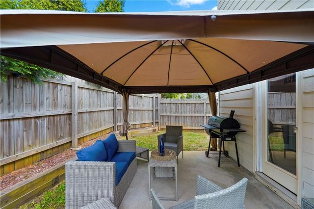 4084 Elsdon Drive, Austell, GA 30106