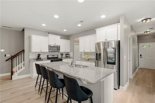 4084 Elsdon Drive, Austell, GA 30106