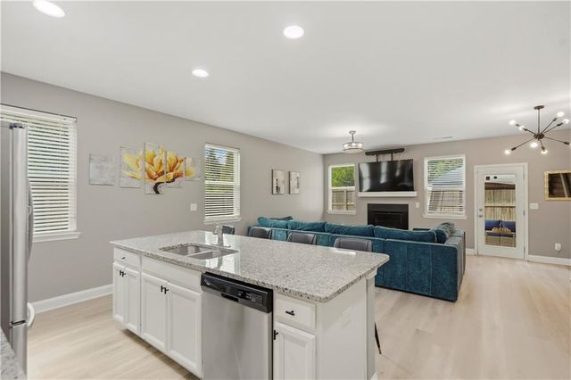 4084 Elsdon Drive, Austell, GA 30106