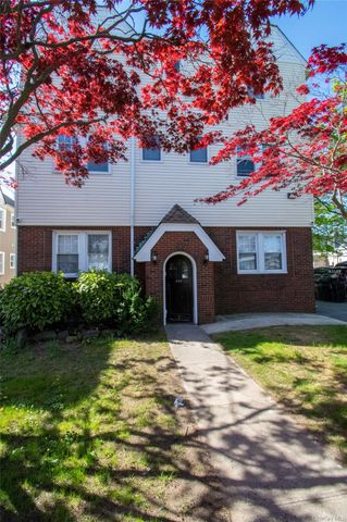 840 Seaman Avenue E 2W, Baldwin, NY 11510