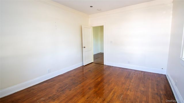 840 Seaman Avenue E 2W, Baldwin, NY 11510