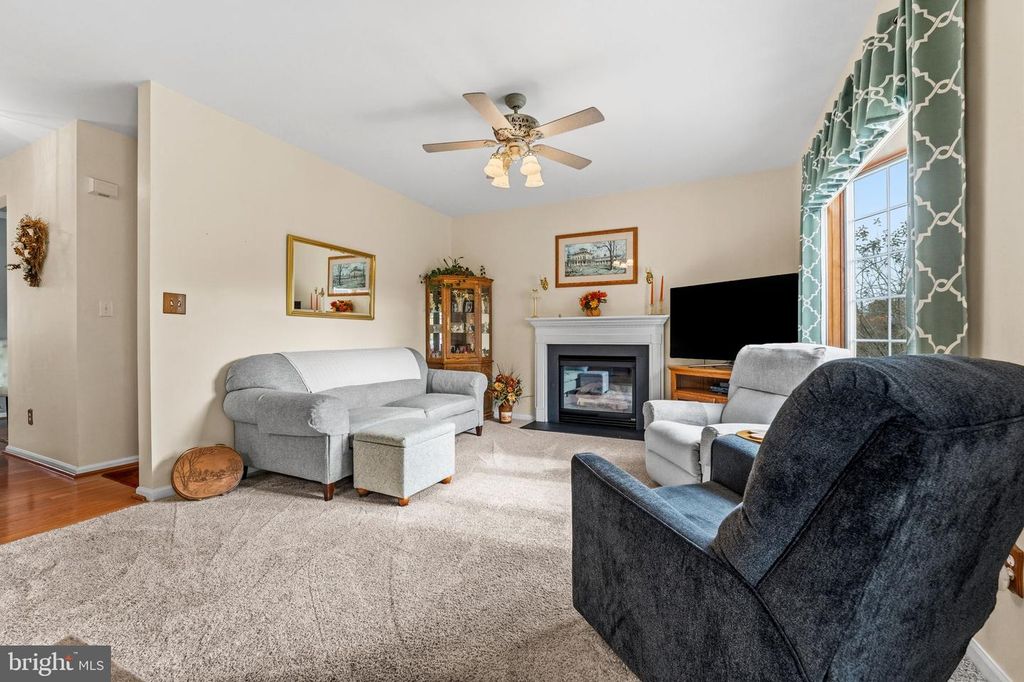 Image 13 of property listing at 124 LAKESIDE DR, Middletown, DE 19709