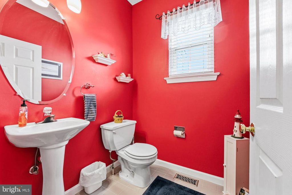 Image 18 of property listing at 124 LAKESIDE DR, Middletown, DE 19709