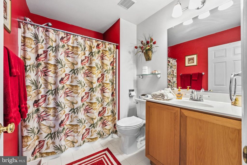 Image 29 of property listing at 124 LAKESIDE DR, Middletown, DE 19709