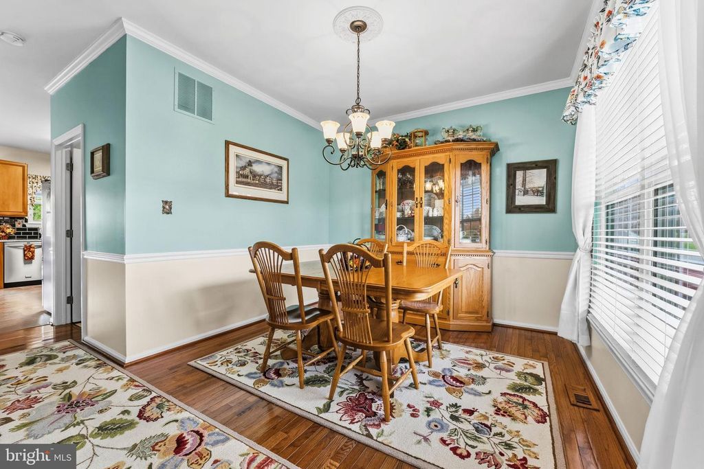 Image 7 of property listing at 124 LAKESIDE DR, Middletown, DE 19709