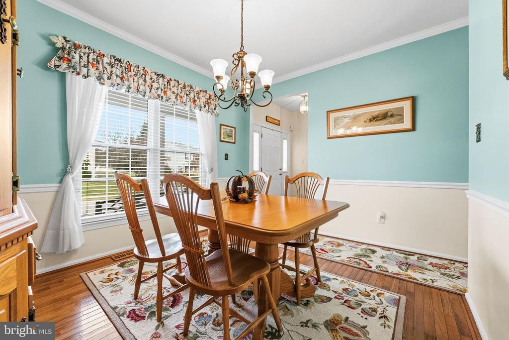 Image 8 of property listing at 124 LAKESIDE DR, Middletown, DE 19709