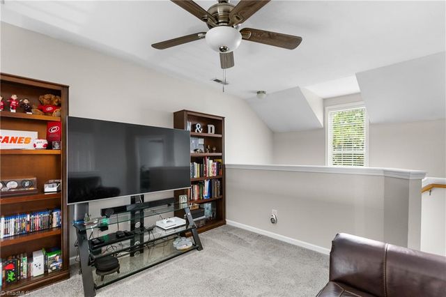 5858 Fox Ridge Lane, Winston-salem, NC 27104
