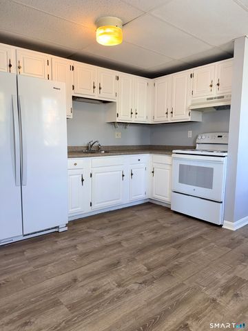 20 Garvin Street 2C, New London, CT 06320