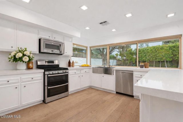 4531 Coolhaven Court, Westlake Village, CA 91361