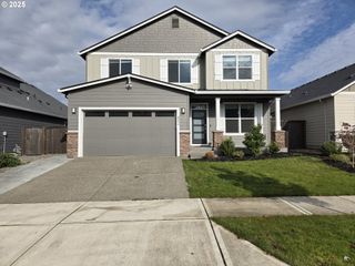 8524 N 1ST St, Ridgefield, WA 98642