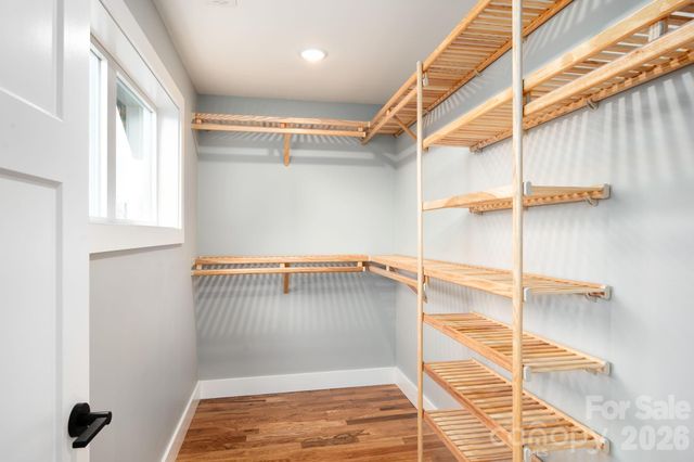 69 Vandalia Avenue, Asheville, NC 28806