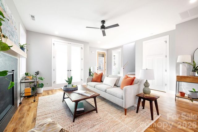 69 Vandalia Avenue, Asheville, NC 28806