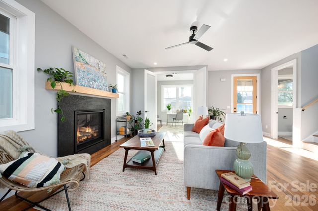 69 Vandalia Avenue, Asheville, NC 28806