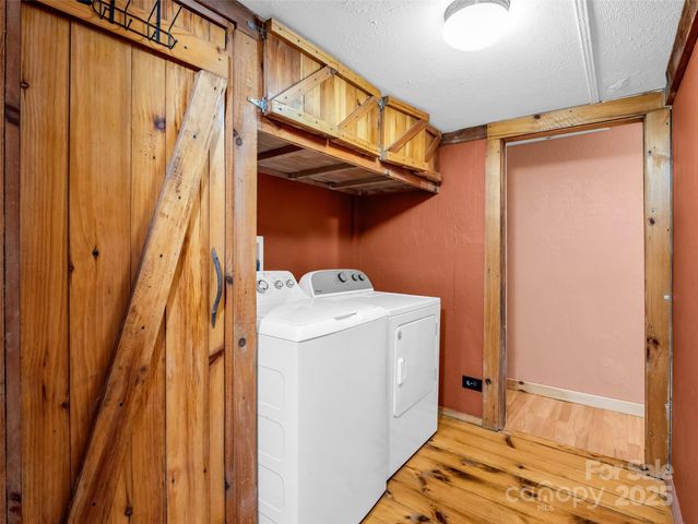 3620 Howard Gap Road, Saluda, NC 28773