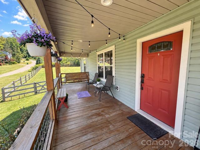 311 Herron Point Lane, Weaverville, NC 28787
