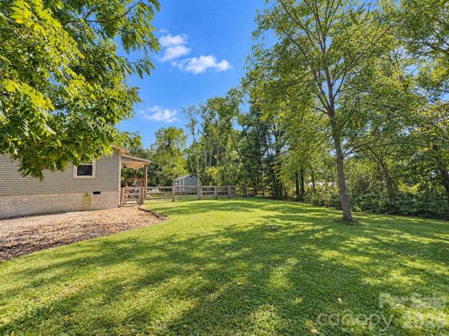 311 Herron Point Lane, Weaverville, NC 28787