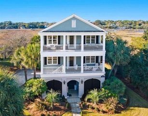 10 Sea Oats Circle, Pawleys Island, SC 29585