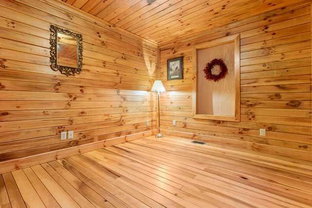 1435 Pilot Road, Stanton, KY 40380