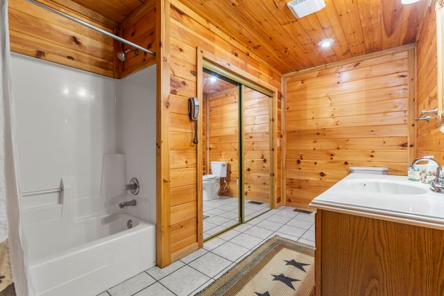 1435 Pilot Road, Stanton, KY 40380