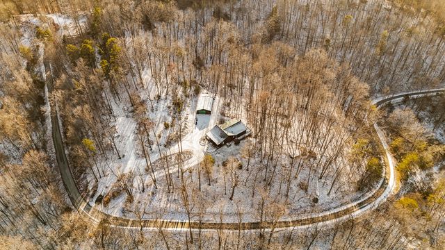 1435 Pilot Road, Stanton, KY 40380