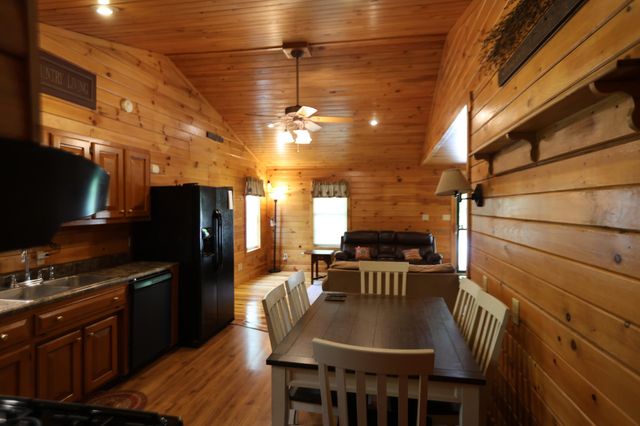 1435 Pilot Road, Stanton, KY 40380
