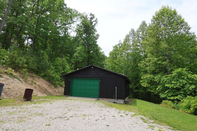 1435 Pilot Road, Stanton, KY 40380