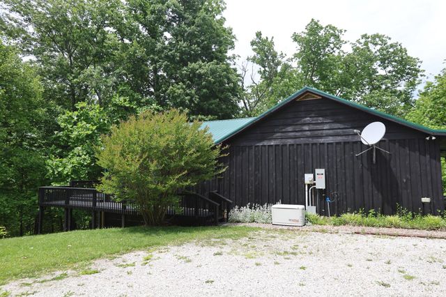 1435 Pilot Road, Stanton, KY 40380