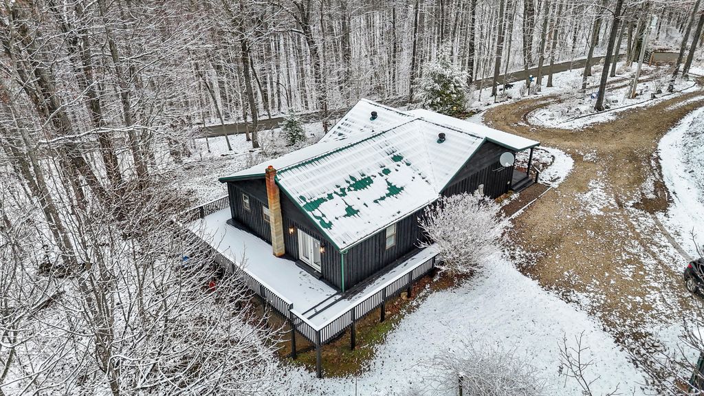 1435 Pilot Road, Stanton, KY 40380