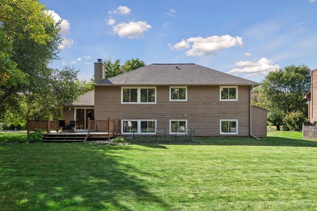 4160 Polaris Lane N, Plymouth, MN 55446