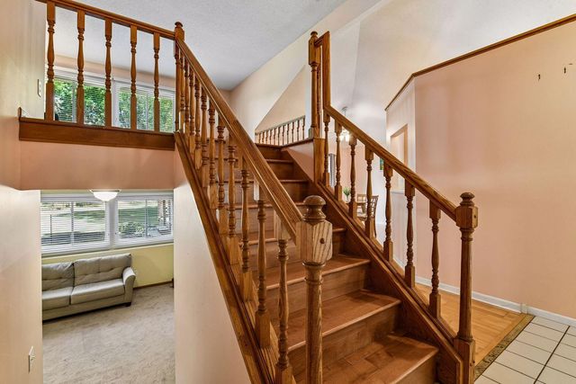 4160 Polaris Lane N, Plymouth, MN 55446