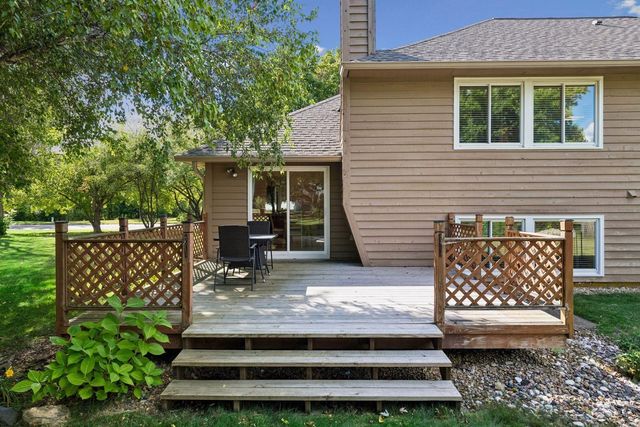 4160 Polaris Lane N, Plymouth, MN 55446