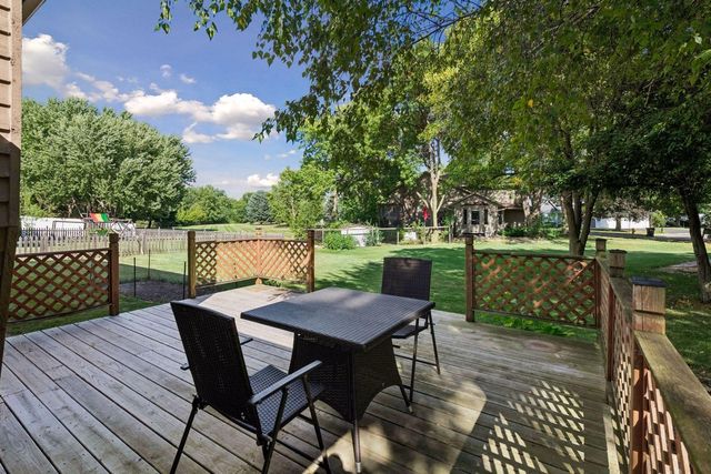 4160 Polaris Lane N, Plymouth, MN 55446