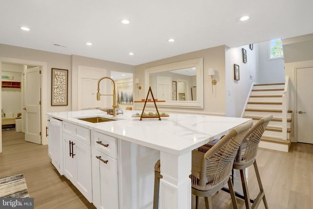 2933 FAIRMONT ST, Falls Church, VA 22042